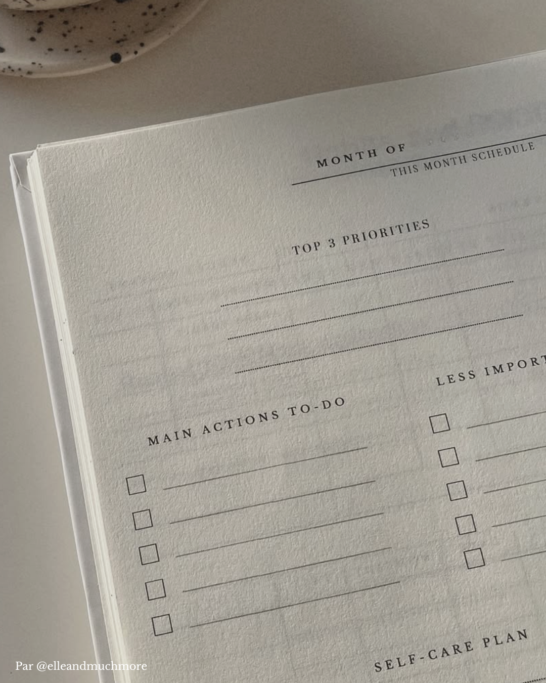 Page de planification mensuelle du planner Unile.