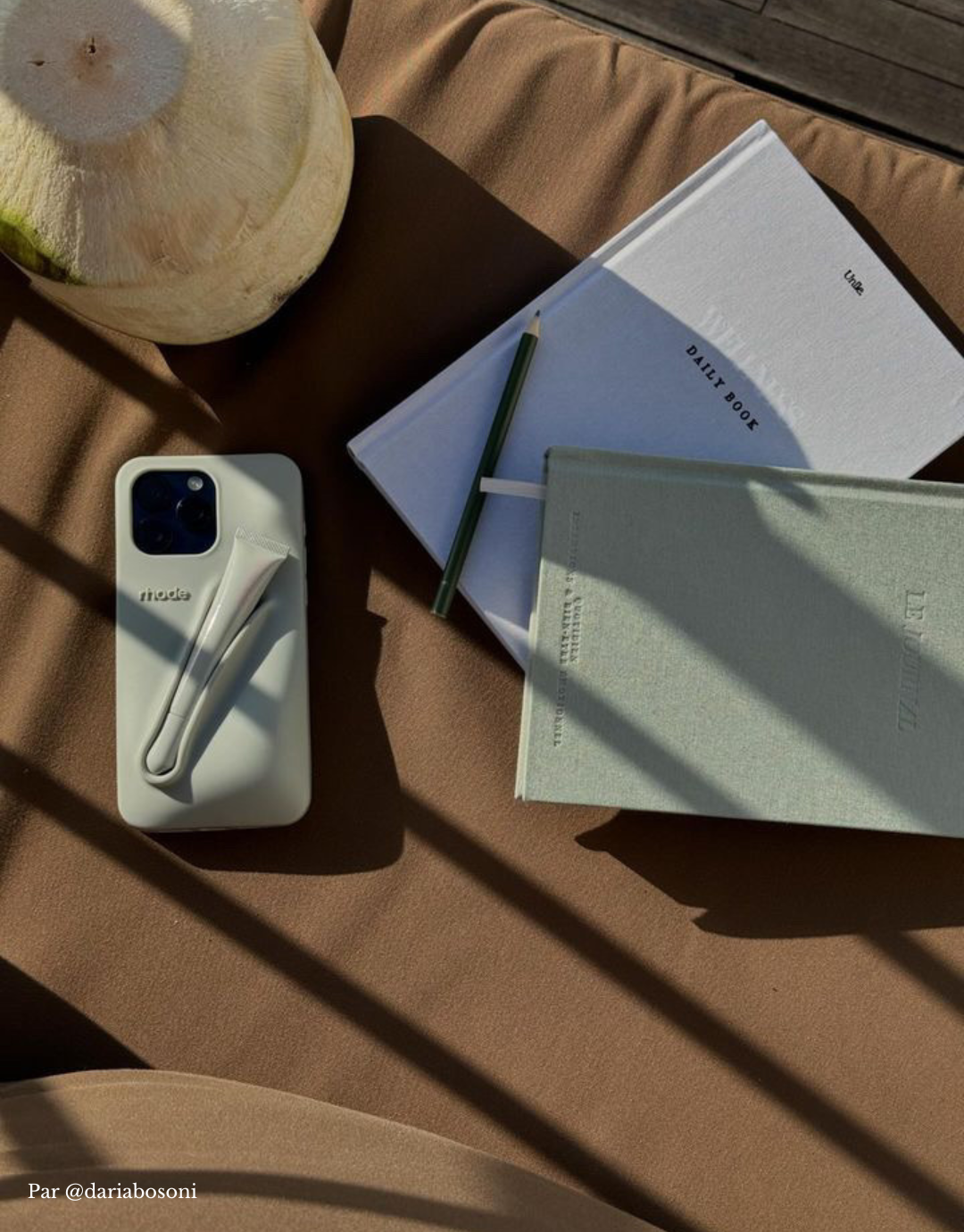 Le journal et le wellness book Unile utilisés par Daria Bosoni pour ses routines de journaling